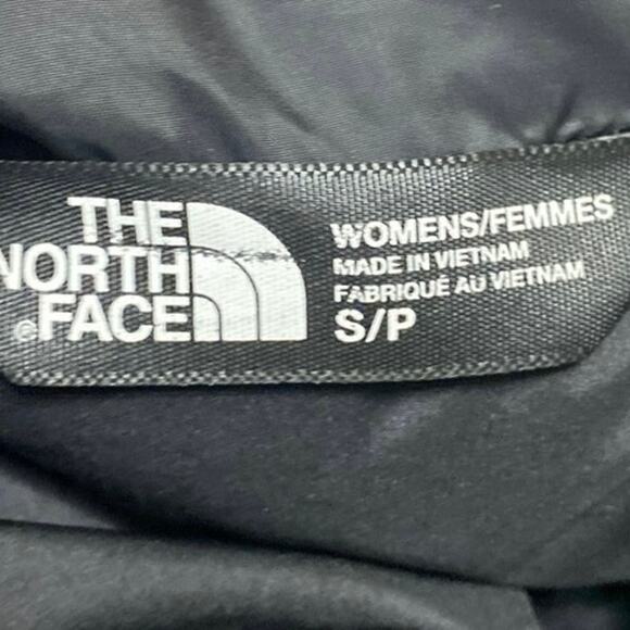 The North Face Women's Black Sleeveless Turtleneck Full Zip Puffer Vest Jacket S - Picture 3 of 4
